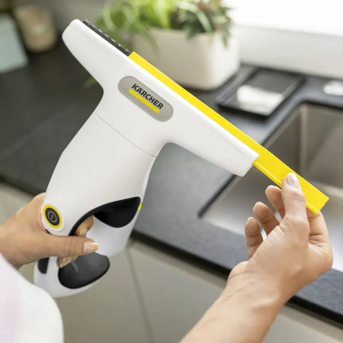 Уред за почистване на прозорци Karcher WV 1 Compact Care (16336280)