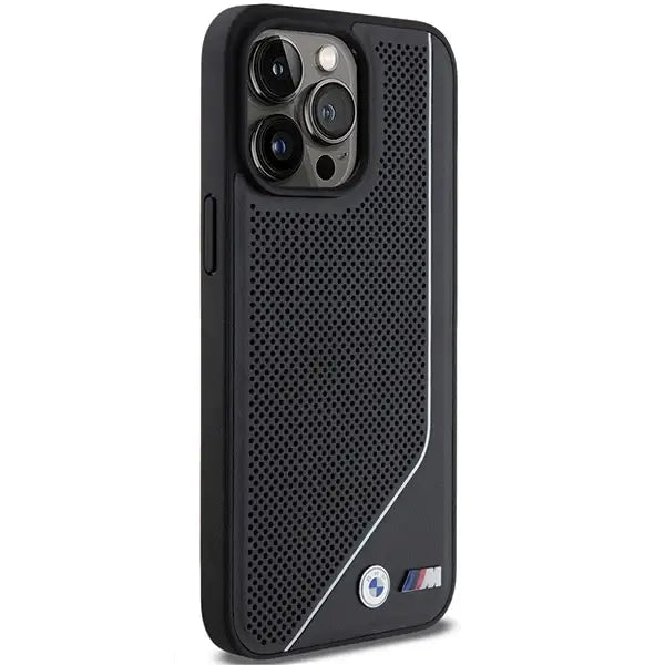 Кейс BMW Perforated Twisted Line MagSafe за iPhone 15