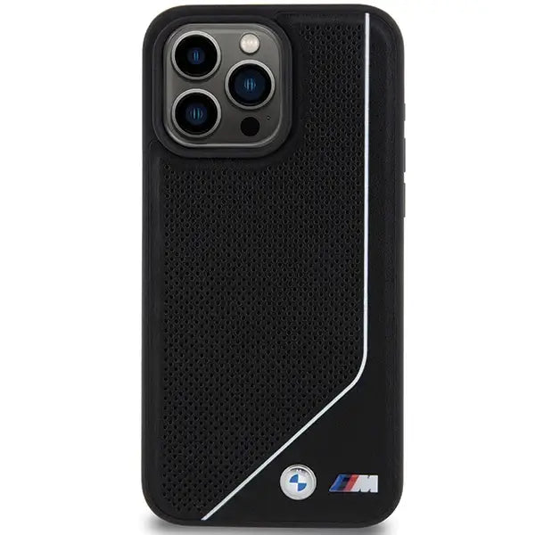 Кейс BMW Perforated Twisted Line MagSafe за iPhone 15