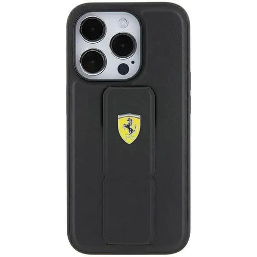 Кейс Ferrari Grip Stand Metal Logo за iPhone 15 черен