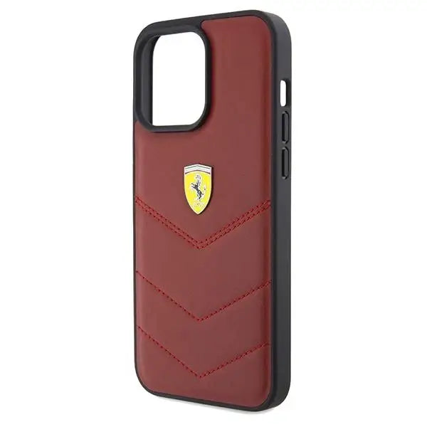 Кейс Ferrari Leather Stitched Lines за iPhone 15 Pro