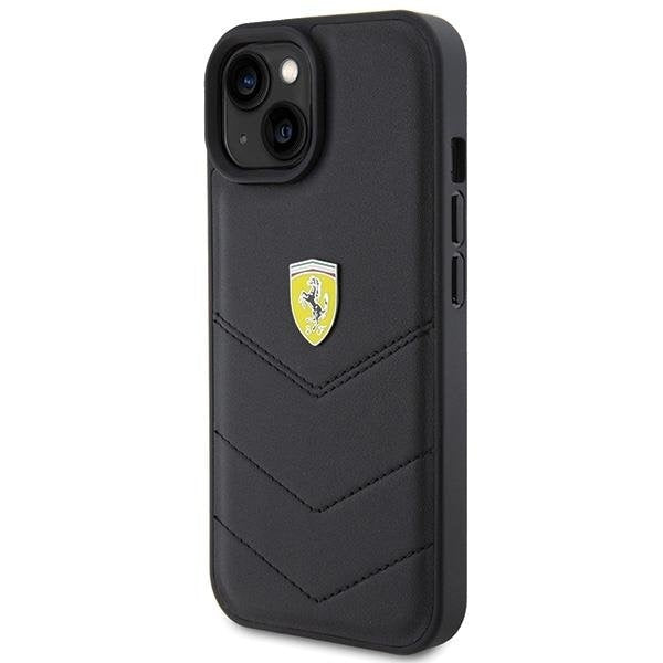 Кейс Ferrari Quilted Metal Logo за iPhone 15 черен