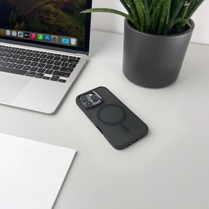 Кейс Magnetic Collection MagSafe за iPhone 16 Pro Max черен