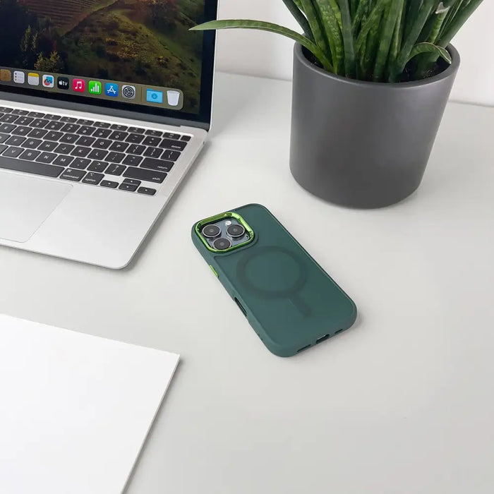 Кейс Magnetic Collection MagSafe за iPhone 16 Pro Max