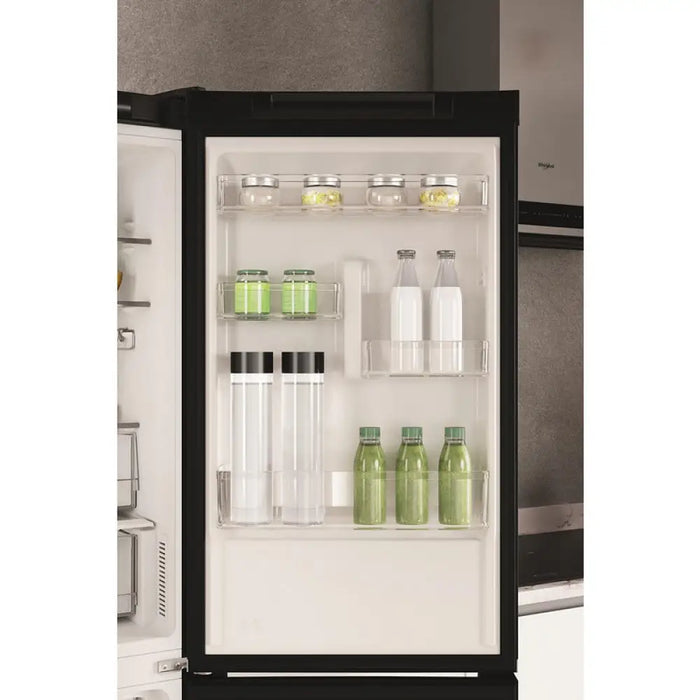 Хладилник с фризер Whirlpool W7X 82O K*** 335 l E No Frost
