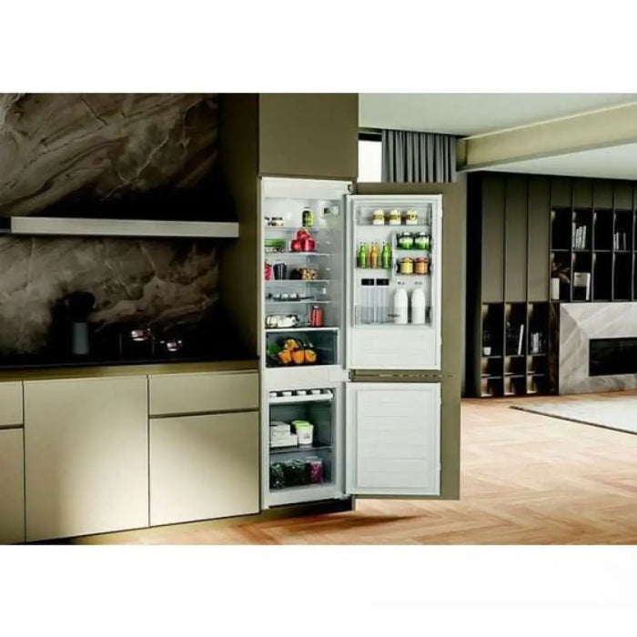 Хладилник за вграждане WHIRLPOOL WHC18D051A1 268 л 6th SENSE