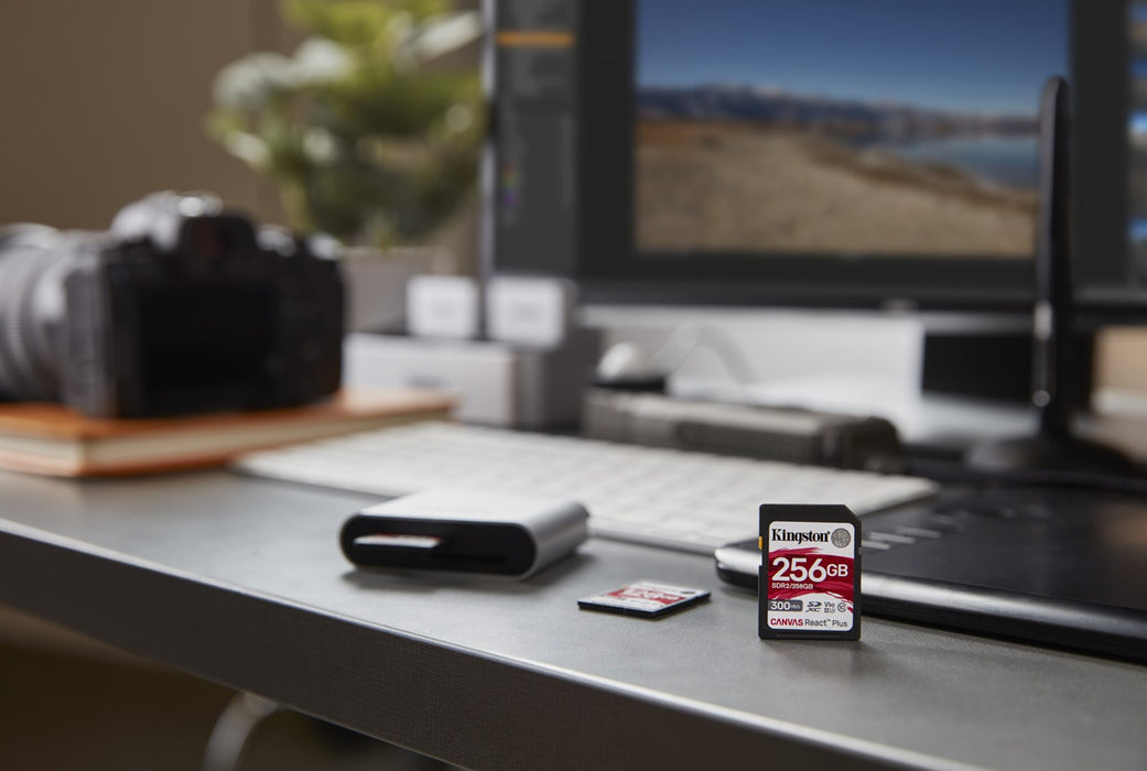 Kingston Technology 256GB Canvas React Plus SDXC UHS-II 300R/260W U3 V90 за Full HD/4K/8K