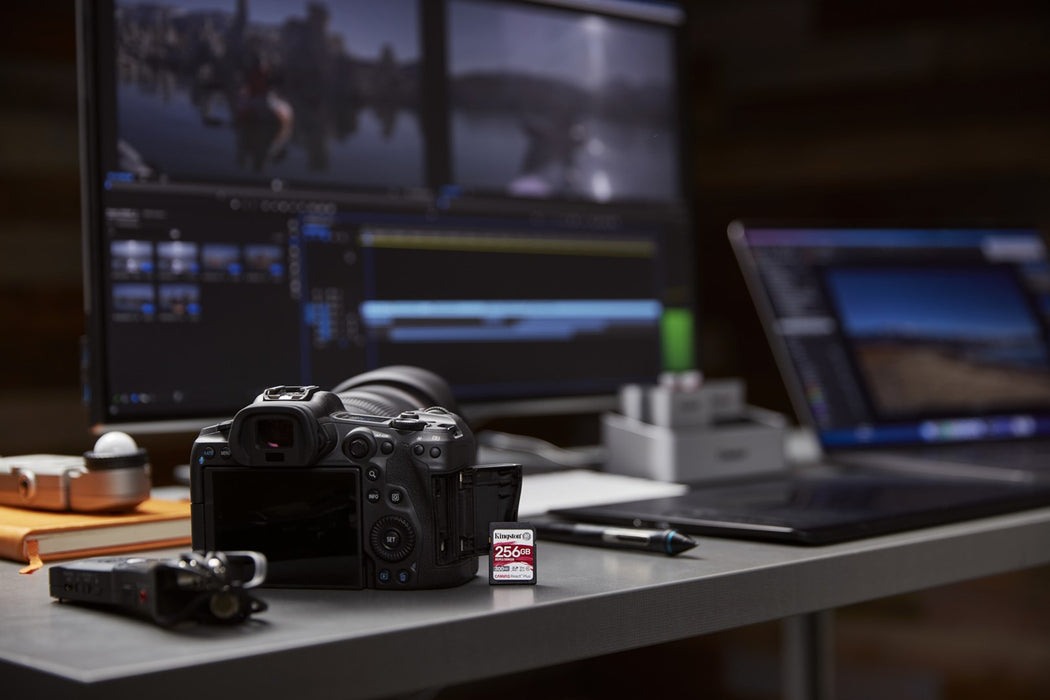 Kingston Technology 256GB Canvas React Plus SDXC UHS-II 300R/260W U3 V90 за Full HD/4K/8K