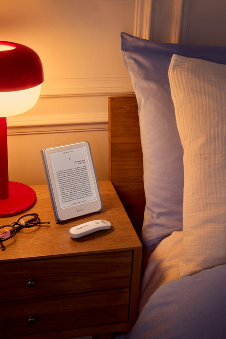 Дистанционно управление Kobo N257-AC-BK-U-PL с Bluetooth, таблет и бутони за натискане.