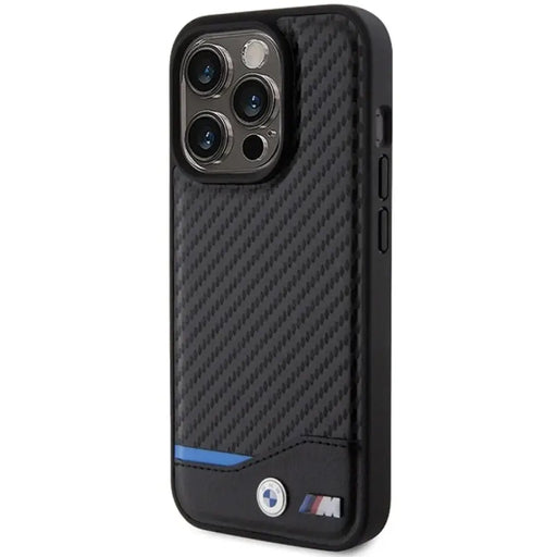 Кожен калъф BMW Carbon MagSafe за iPhone 15 Pro черен