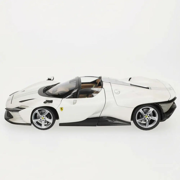 Кола Bburago Ferrari Daytona SP 1:18