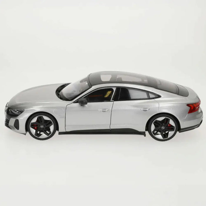Кола Bburago GT-Audi RS E-TRON GT 2022 1:18