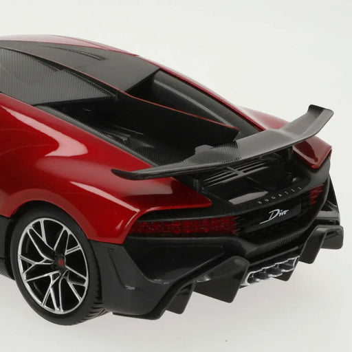 Кола Bburago GT Bugatti Divo 1:18