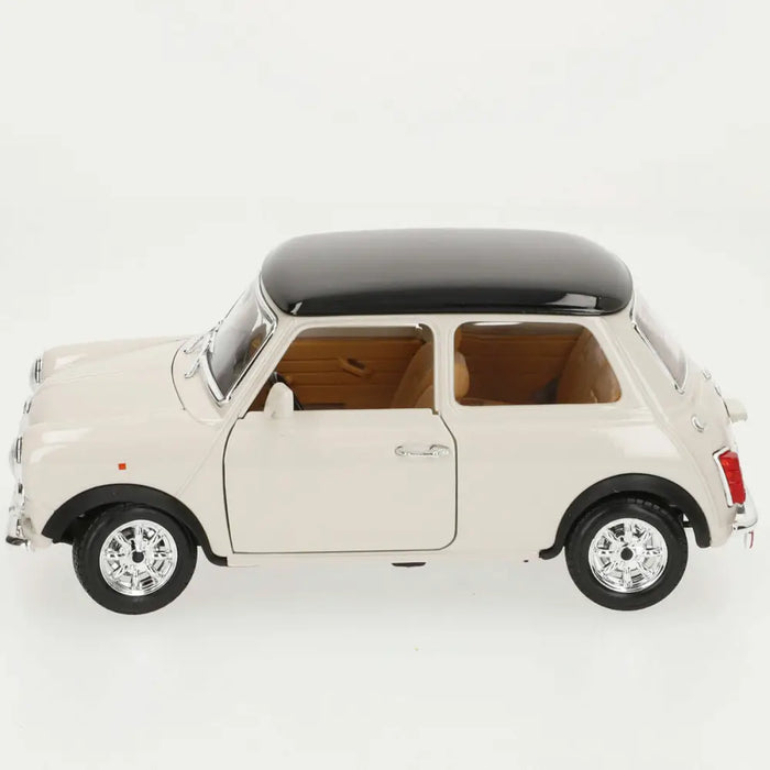 Кола Bburago GT-Mini Cooper(1969) 1:18