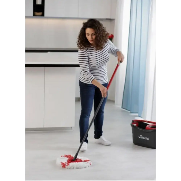 КОМПЛЕКТ ЗА ПОЧИСТВАНЕ EASY WRING - CLEAN TURBO VILEDA