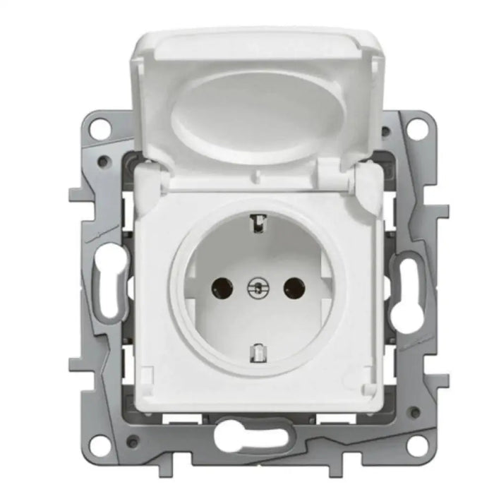 КОНТАКТ ШУКО С IP44 ЗАЩИТА NILOE LEGRAND - БЯЛ