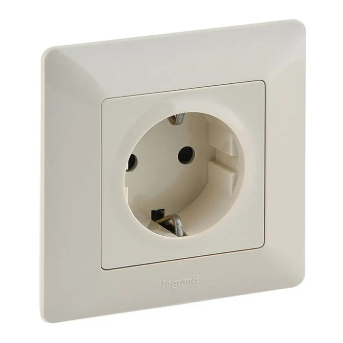 КОНТАКТ ШУКО С РАМКА КРЕМ LEGRAND VALENA LIFE