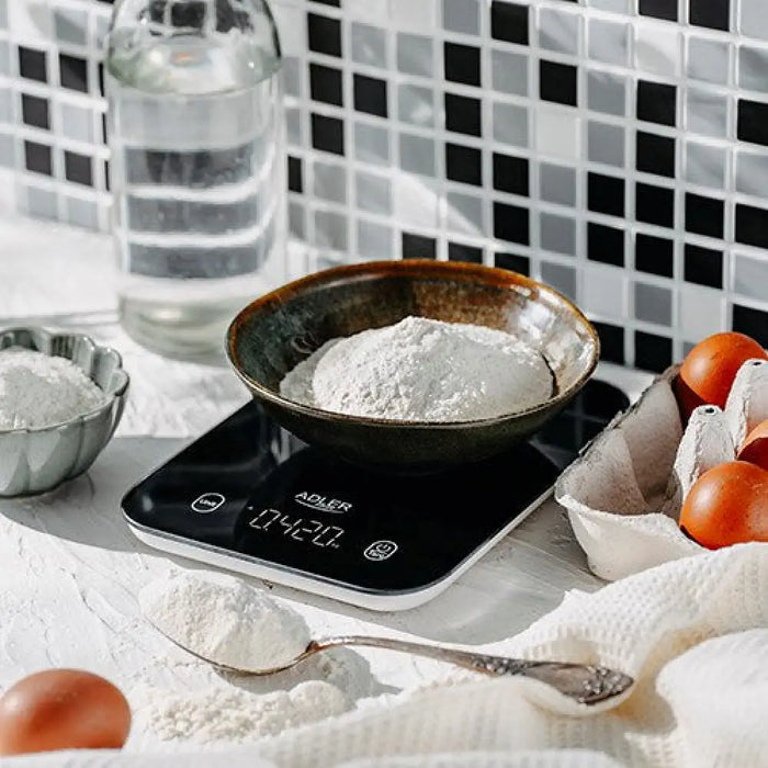 Кухненска везна ADLER AD 3183b Черна