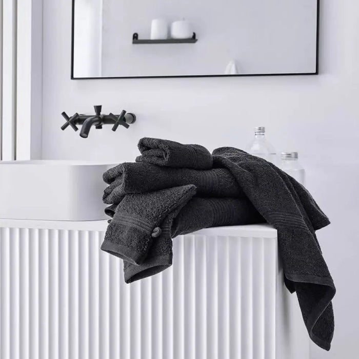 Кърпа за баня TODAY Essential charcoal 70 x 130 cm