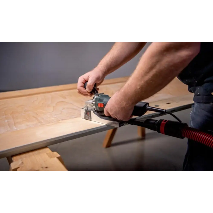 ЛАКФРЕЗА 850W METABO