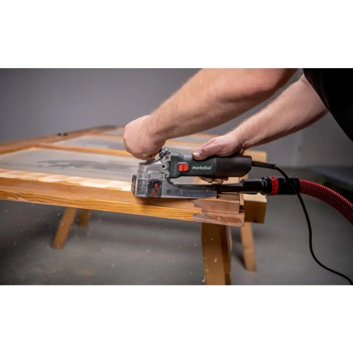 ЛАКФРЕЗА 850W METABO