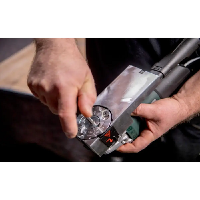 ЛАКФРЕЗА 850W METABO