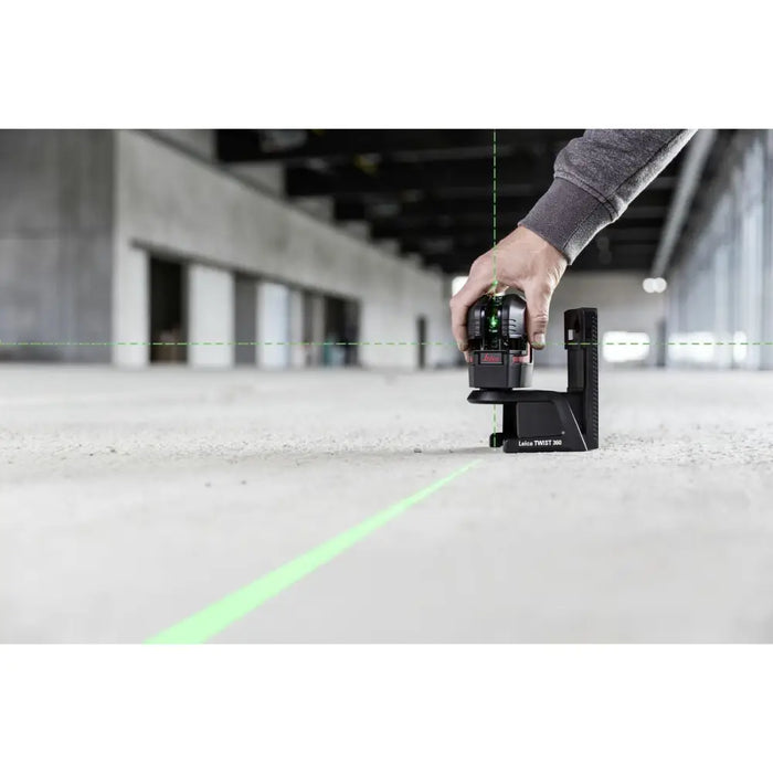 Лазерен нивелир Leica Geosystems Lino L2P5G ± 0,2 MM/M