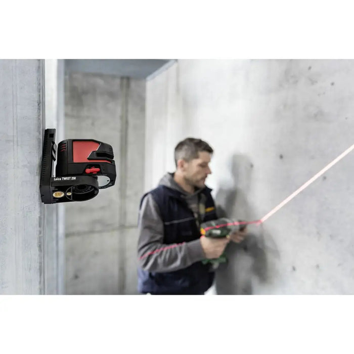 Лазерен нивелир с линии Leica Geosystems L2
