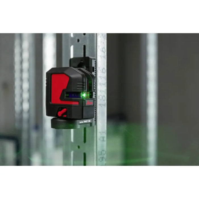Лазерен нивелир с линии Leica Geosystems L2G