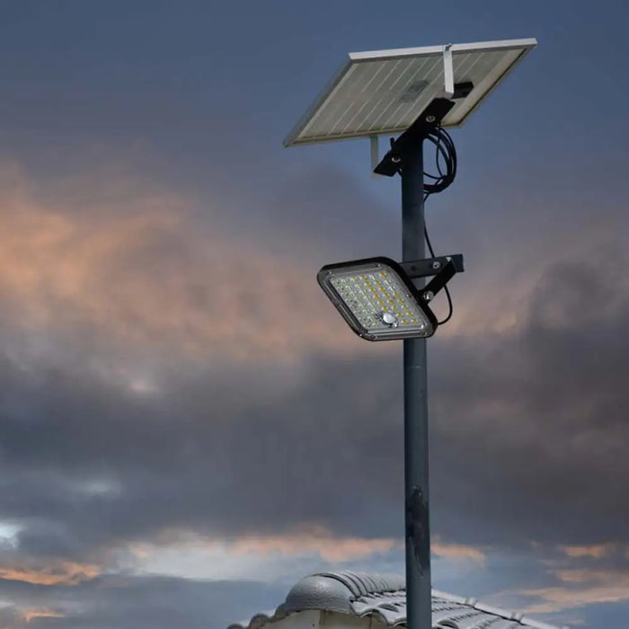 LED СОЛАРЕН ПРОЖЕКТОР СЕНЗОР 10W 4000K 1500LMIP65 V-TAC