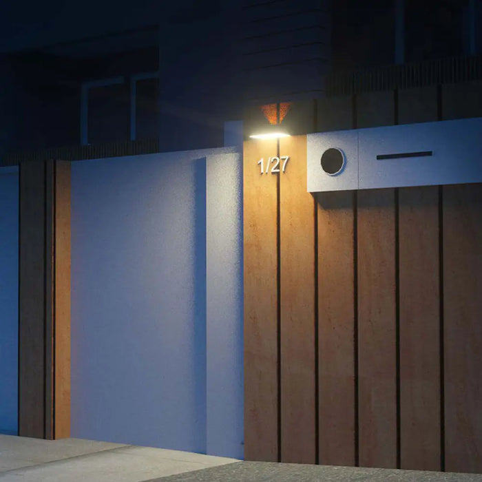 LED СОЛАРНО ФАСАДНО ТЯЛО СЪС СЕНЗОР 3W 4000K IP65 ЧЕРНО
