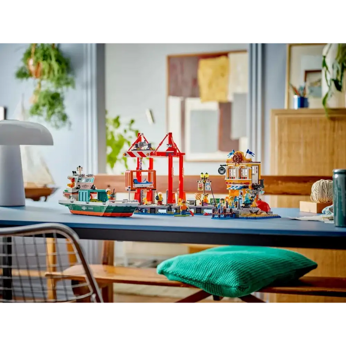 LEGO CITY 60422 Морско пристанище с товарен кораб