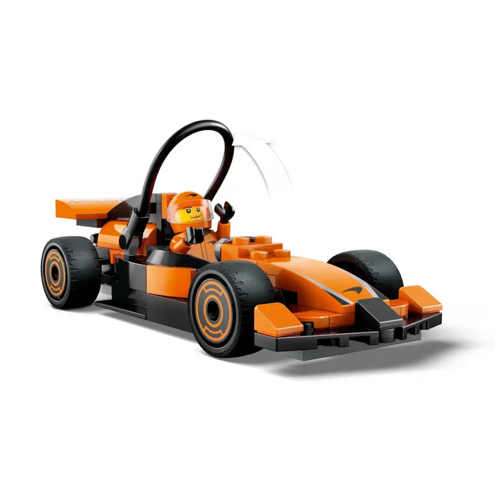 LEGO CITY 60442 Шофьор на F1 със състезателна кола McLaren