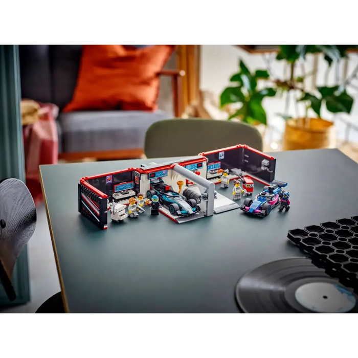 LEGO CITY 60444 F1 Garage & Mercedes-AMG & Alpine Cars