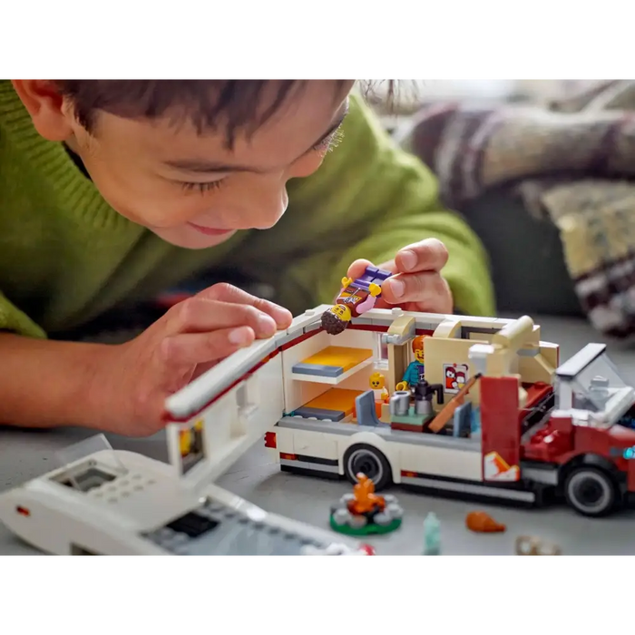 LEGO CITY 60454 Holiday camper full of adventure
