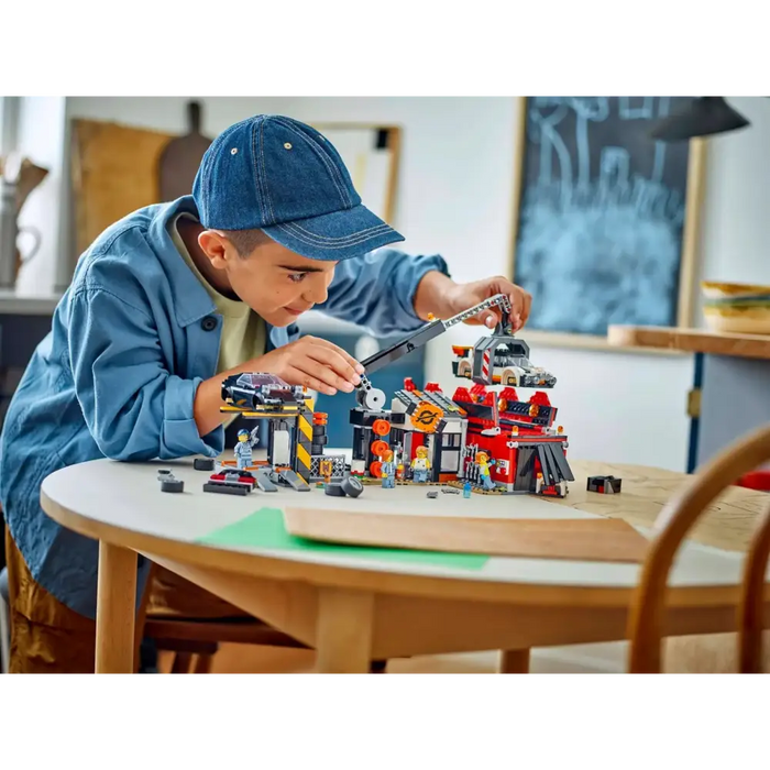 LEGO CITY 60472 Scrapyard with Cars