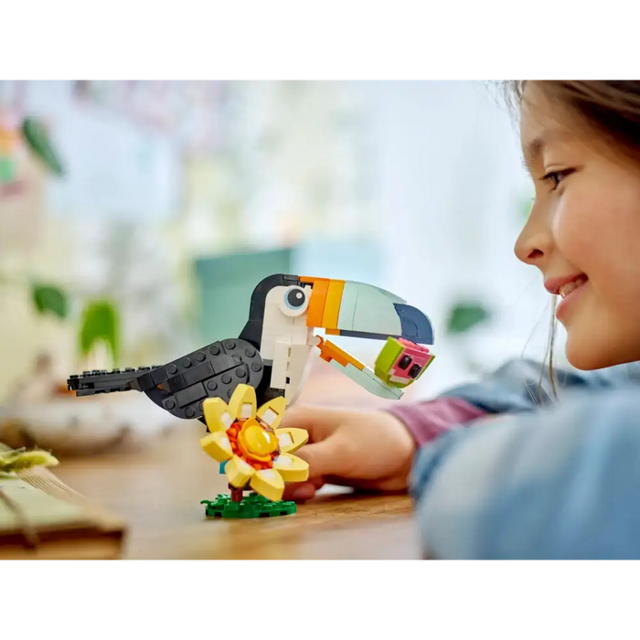 LEGO CREATOR 3 В 1 31173 Диви животни: Тропически тукан