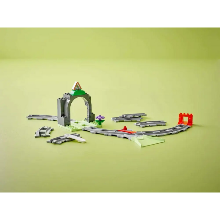 LEGO DUPLO 10425 Влаков тунел и релси - Разширителен