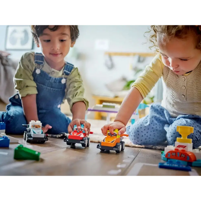 LEGO DUPLO 10445 F1 Отборни състезателни коли и шофьори