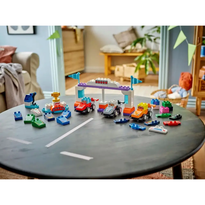 LEGO DUPLO 10445 F1 Отборни състезателни коли и шофьори