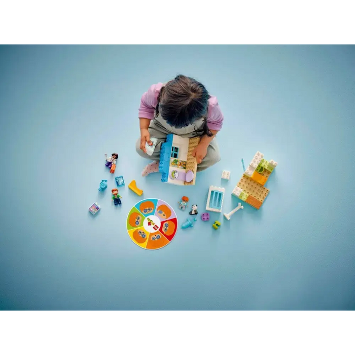 LEGO DUPLO 10449 Първият път: Посещение при лекаря
