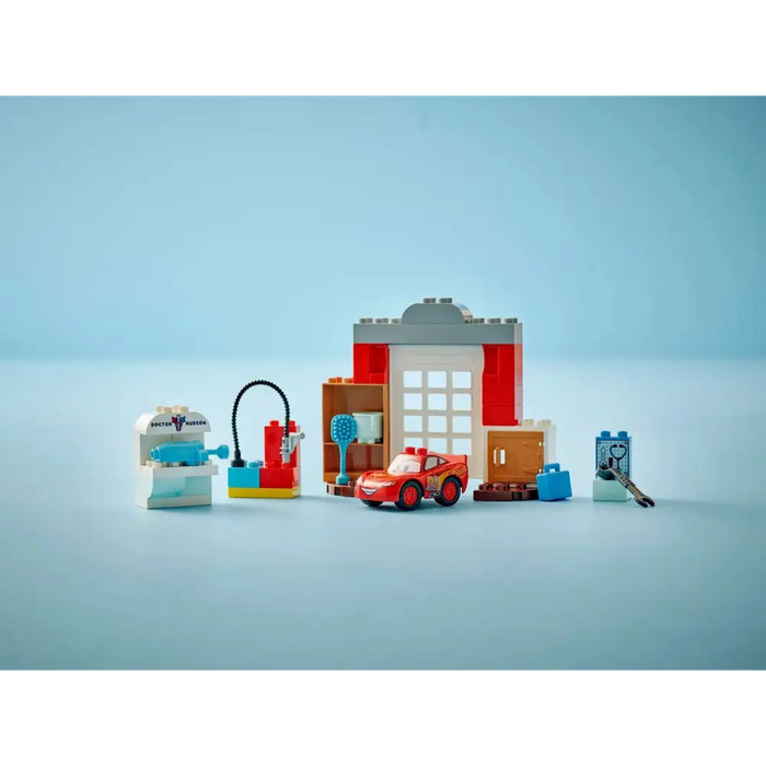 LEGO DUPLO 10456 Посещението на Маккуин в гаража на Док