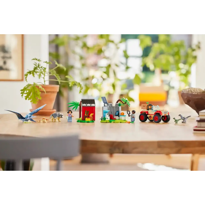 LEGO Джурасик свят 76963 Център за спасяване на бебета
