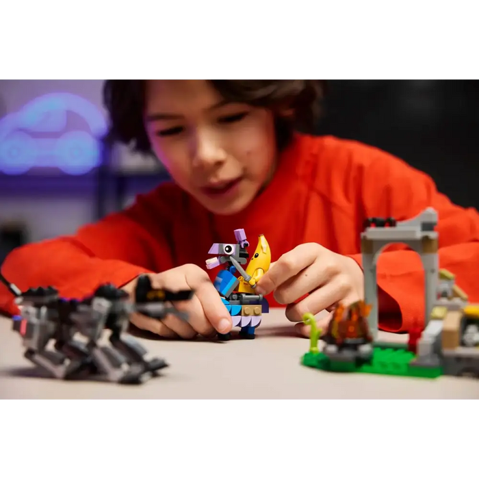 LEGO FORTNITE 77075 Лагерът на Peely & Sparkplug