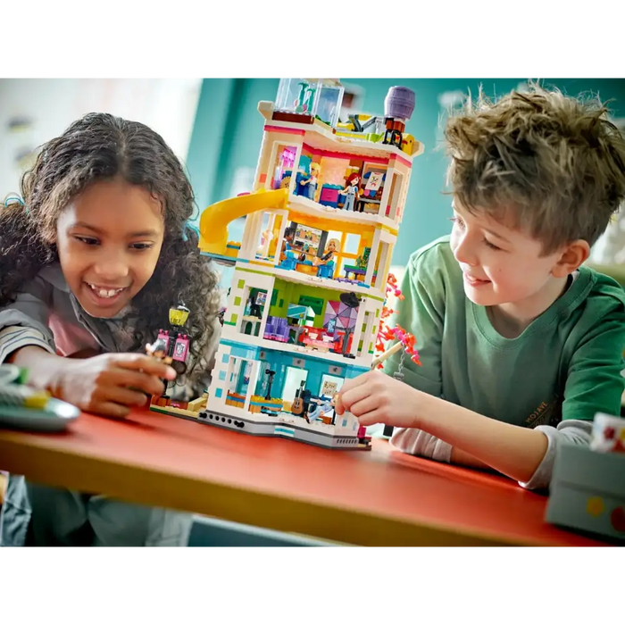 LEGO FRIENDS 41748 ЧИТАЛИЩЕН ЦЕНТЪР НА ХАРТЛЕЙК СИТИ