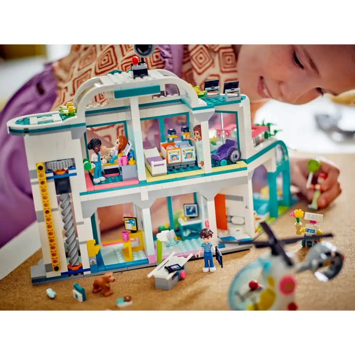 LEGO FRIENDS 42621 ХАРТЛЕЙК СИТИ БОЛНИЦА