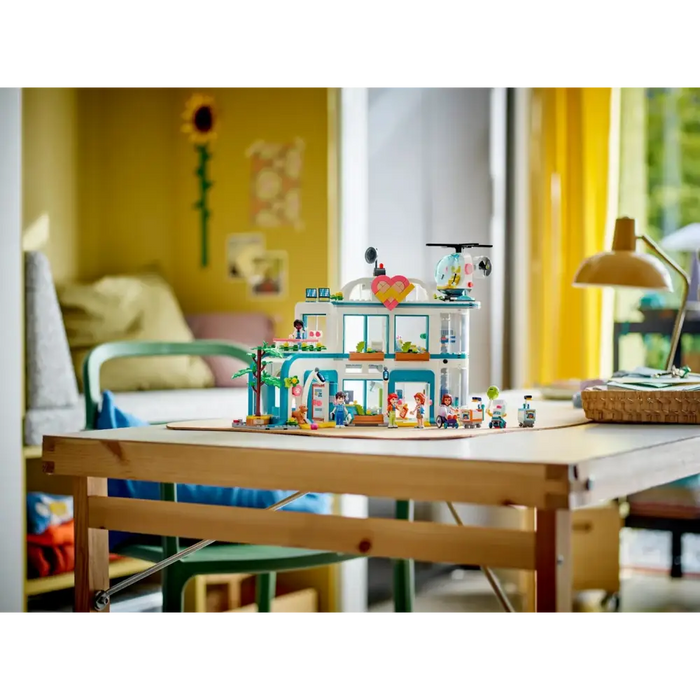 LEGO FRIENDS 42621 ХАРТЛЕЙК СИТИ БОЛНИЦА