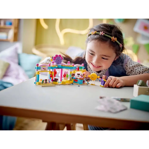 LEGO FRIENDS 42649 Магазин за бонбони Heartlake City