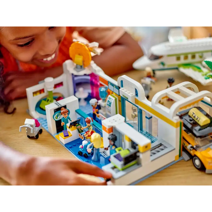 LEGO FRIENDS 42656 Летище и самолет в Хартлейк Сити