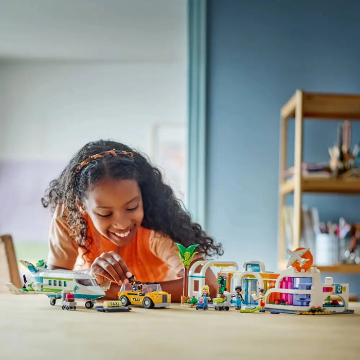 LEGO FRIENDS 42656 Летище и самолет в Хартлейк Сити
